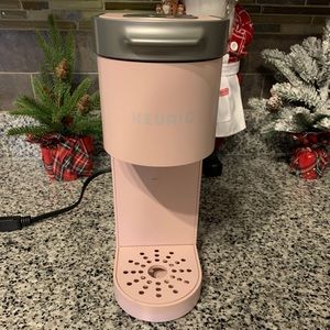 Keurig K-Mini Single-Serve K-Cup in Dusty Rose